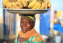 Минута отдыха Почему женщины носят на голове тяжести в разных странах мира Интересное 