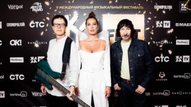 Минута отдыха Вера Брежнева, Кети Топурия, Филипп Киркоров, Даня Милохин и другие звезды на открытии фестиваля "Жара" Знаменитости  Минута отдыха Вера Брежнева, Кети Топурия, Филипп Киркоров, Даня Милохин и другие звезды на открытии фестиваля "Жара" Знаменитости