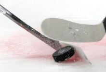 Минута отдыха Российская хоккеистка Смирнова пропустит чемпионат мира из-за травмы Спорт 