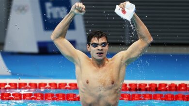 Минута отдыха Рылов в студии «Матч ТВ» подарил Губерниеву картину, нарисованную мамой Спорт  Минута отдыха Рылов в студии «Матч ТВ» подарил Губерниеву картину, нарисованную мамой Спорт