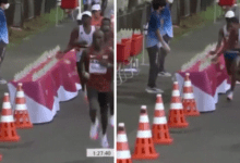 Минута отдыха Марафонец сбил бутылки воды, предназначенные для соперников (3 фото) Спорт 