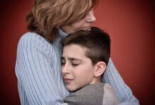 Минута отдыха «Хочется защитить ребенка любой ценой». Как справиться с тревогой после трагедии в Перми? Дети 