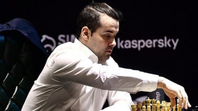 Минута отдыха Глава ФИДЕ рассказал, как Карлсен и Непомнящий поделят гонорар матча за шахматную корону Спорт  Минута отдыха Глава ФИДЕ рассказал, как Карлсен и Непомнящий поделят гонорар матча за шахматную корону Спорт