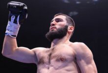 Минута отдыха Официально: Бой Бетербиев — Браун состоится 17 декабря Спорт 