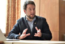 Минута отдыха От Драгунского до Набокова. 5 необычных рассказов, которые можно обсудить со школьником за вечер Дети 