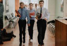 Минута отдыха «Учеба сведется к выклянчиванию баллов». Учителя — о замене ЕГЭ на портфолио Дети 