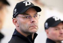 Минута отдыха «Хотели увести команду со льда». Белорусов разозлил скандал на матче КХЛ Спорт 