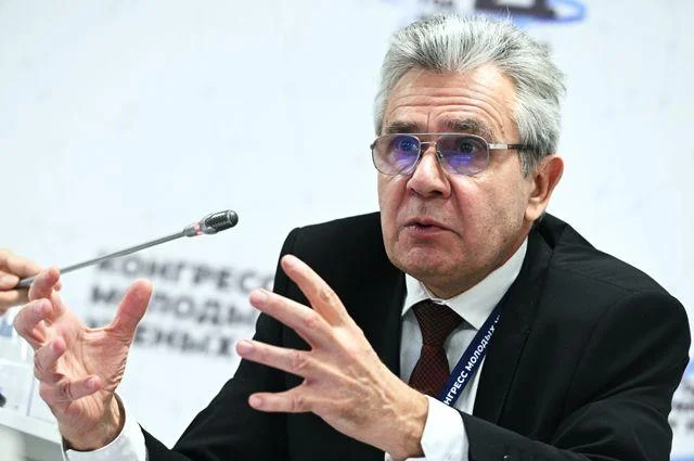 Минута отдыха «Знание» — сила. Глава РАН поддержал возрождение легендарного общества Интересное 