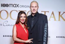 Минута отдыха Столичный эйджизм и пачка "черного лебедя". Репортаж Spletnik с премьеры продолжения "Секса в большом городе" в кинотеатре "Москва" Знаменитости 