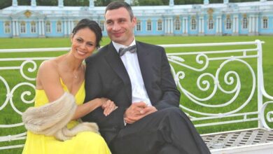 Минута отдыха 47-летняя жена Виталия Кличко в леггинсах поразила растяжкой (ФОТО) Знаменитости  Минута отдыха 47-летняя жена Виталия Кличко в леггинсах поразила растяжкой (ФОТО) Знаменитости