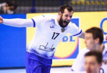 Минута отдыха Нереальный гол российского гандболиста на чемпионате Европы взорвал соцсети. Видео Спорт 