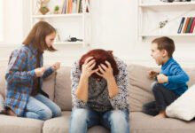 Минута отдыха «Почему ему можно, а мне нельзя?» Самая большая ошибка в воспитании двух и более детей Дети 