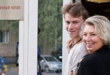 Минута отдыха Бывшему фигуристу Гачинскому поставили имплант в позвоночник Спорт 