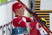 Минута отдыха FIS запретила российским спортсменам выступать на международных соревнованиях с национальным флагом и гимном Спорт 