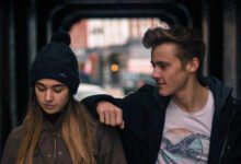 Минута отдыха К дочери начали приставать на улице. Что делать? 7 советов для подростков (и взрослых тоже) Дети 