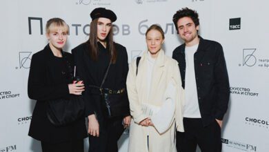 Минута отдыха Dress Code. В Москве прошла премьера спектакля с Ходченковой и Варнавой. Среди гостей — Ирина Горбачева, Маша Федорова, Владимир Познер Знаменитости 