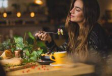 Минута отдыха Вечернее переедание: 10 простых шагов к тому, чтобы не набрасываться на еду Интересное 