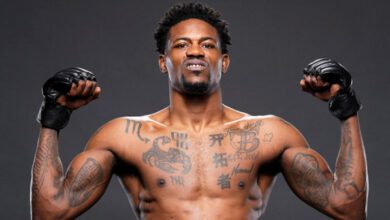 Минута отдыха «Мой любимый персонаж — Бэтмен». Боец UFC в третий раз обезвредил опасного преступника Спорт  Минута отдыха «Мой любимый персонаж — Бэтмен». Боец UFC в третий раз обезвредил опасного преступника Спорт