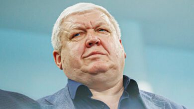 Минута отдыха «Тяжелейший удар для российского гандбола». Трефилов жестко отреагировал на переходы Вяхиревой и Дмитриевой в иностранные команды Спорт  Минута отдыха «Тяжелейший удар для российского гандбола». Трефилов жестко отреагировал на переходы Вяхиревой и Дмитриевой в иностранные команды Спорт