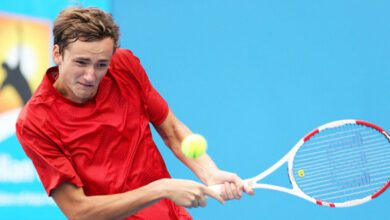 Минута отдыха Врачи запрещали спорт, спонсоры не давали денег. Как Медведев стал лучшим теннисистом мира Спорт Минута отдыха Врачи запрещали спорт, спонсоры не давали денег. Как Медведев стал лучшим теннисистом мира Спорт