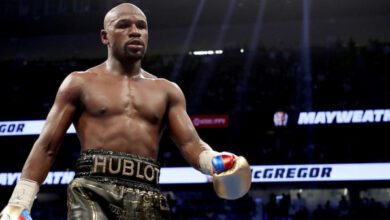 Минута отдыха Флойд Мейвезер нокаутировал Микуру Асакуру во втором раунде Спорт  Минута отдыха Флойд Мейвезер нокаутировал Микуру Асакуру во втором раунде Спорт