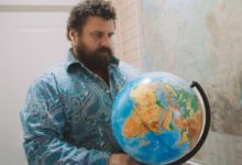 Минута отдыха «Внимание, дети, Занзибар». Учитель географии, который сам поднимался в горы и плавал с акулами Дети 