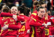 Минута отдыха Испания праздновала гол в свои ворота. Странный скандал на чемпионате Европы Спорт 