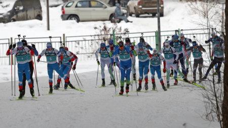 Массовое помутнение? Лидеры сборной провалились на чемпионате России по биатлону