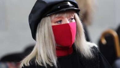 Минута отдыха Пугачева испугала поклонников своим внешним видом Знаменитости  Минута отдыха Пугачева испугала поклонников своим внешним видом Знаменитости