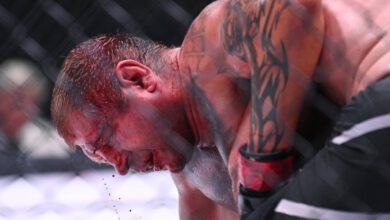 Минута отдыха Емельяненко проиграл бывшему бездомному. Россиянин корчился от боли и не мог идти Спорт  Минута отдыха Емельяненко проиграл бывшему бездомному. Россиянин корчился от боли и не мог идти Спорт