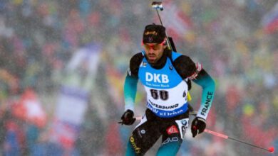 Минута отдыха Фуркад порезал флаг Франции ради России. Теперь он главный тренер сборной по биатлону! Спорт  Минута отдыха Фуркад порезал флаг Франции ради России. Теперь он главный тренер сборной по биатлону! Спорт