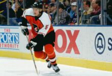 Минута отдыха Винт взрезал артерию. Российский игрок НХЛ трагически погиб на глазах у друзей Спорт 