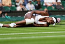 Минута отдыха Бессилие великой Уильямс на Уимблдоне. Рухнула на траву под испуганные вопли Спорт 