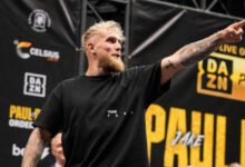 Минута отдыха Боксёр въехал на арену на… розовом танке! И вынес легенду UFC Спорт 