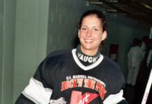 Минута отдыха В НХЛ хотят допустить женщин. Это поможет командам побеждать! Спорт 