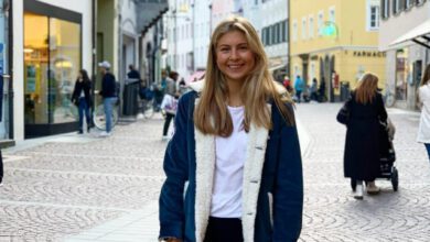 Минута отдыха Знаменитая биатлонистка заклеивает себе рот скотчем. У норвежки уже миллионы последователей! Спорт 