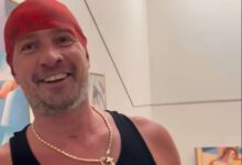 Минута отдыха Костомаров показал, как управляет авто: «Нет ничего невозможного, без ручек за рулем» Знаменитости 