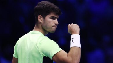 Минута отдыха Алькарас в двух партиях обыграл Медведева и вышел в полуфинал итогового турнира ATP Спорт  Минута отдыха Алькарас в двух партиях обыграл Медведева и вышел в полуфинал итогового турнира ATP Спорт