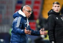 Минута отдыха Спортивный директор «Оренбурга»: «Рассчитываем на Деограсию, верим в него» Спорт 