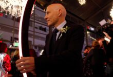 Минута отдыха Чемпион «Формулы‑1» Вильнёв стал первым гонщиком, который женился на трассе Спорт 