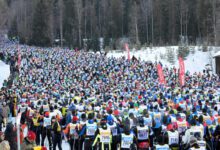 Минута отдыха Лыжникам не дали закончить гонку и нагло сняли с дистанции. Скандал на легендарном марафоне Спорт 