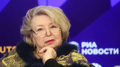 Минута отдыха Самолет с Татьяной Тарасовой на борту выкатился за пределы ВПП Знаменитости  Минута отдыха Самолет с Татьяной Тарасовой на борту выкатился за пределы ВПП Знаменитости