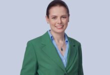 Минута отдыха Поступила в МГУ в 15 лет, а потом стала самым молодым деканом Вышки. История Александры Скрипченко Дети 