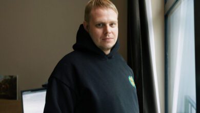 Минута отдыха «Ребенка заталкивают в сильный класс, а там я». Учитель математики и эксперт ЕГЭ Антон Низовцев Дети  Минута отдыха «Ребенка заталкивают в сильный класс, а там я». Учитель математики и эксперт ЕГЭ Антон Низовцев Дети