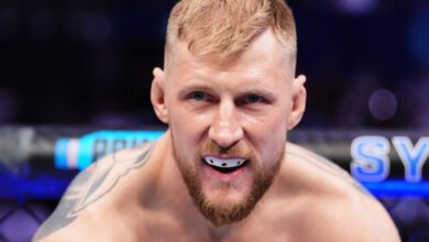 Минута отдыха Два русских бойца выставили UFC на посмешище. Крутой бой превращается в фарс Спорт  Минута отдыха Два русских бойца выставили UFC на посмешище. Крутой бой превращается в фарс Спорт