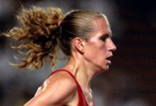 Минута отдыха «В таких балахонах бабушек хоронят». Таинственная смерть спившейся российской чемпионки Спорт 