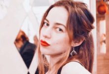 Минута отдыха Выпускница «Фабрики звезд» рассказала, как родила в туалете кофейни Знаменитости 