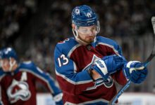 Минута отдыха Российский хоккеист украл у клуба Кубок Стэнли. Теперь его выгонят из НХЛ? Спорт 