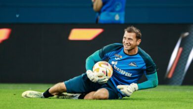 Минута отдыха Вратарь «Зенита» Кержаков: «После матча с ЦСКА закрались сомнения, что можем стать чемпионами, но я подбадривал ребят» Спорт 