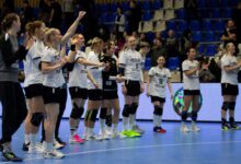 Минута отдыха Определились полуфинальные пары женского чемпионата России по гандболу Спорт 